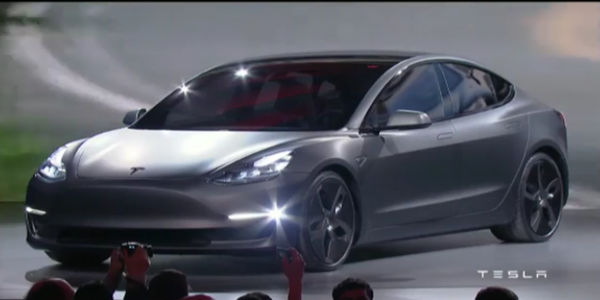 特斯拉Model 3